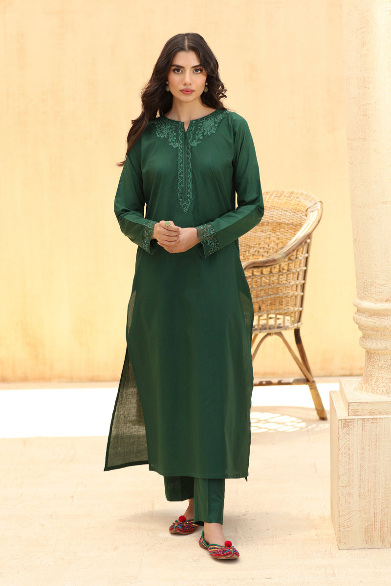 Bottle Green 2pc Suit Areen.pk Bottle Green 2pc Suit Areen.pk