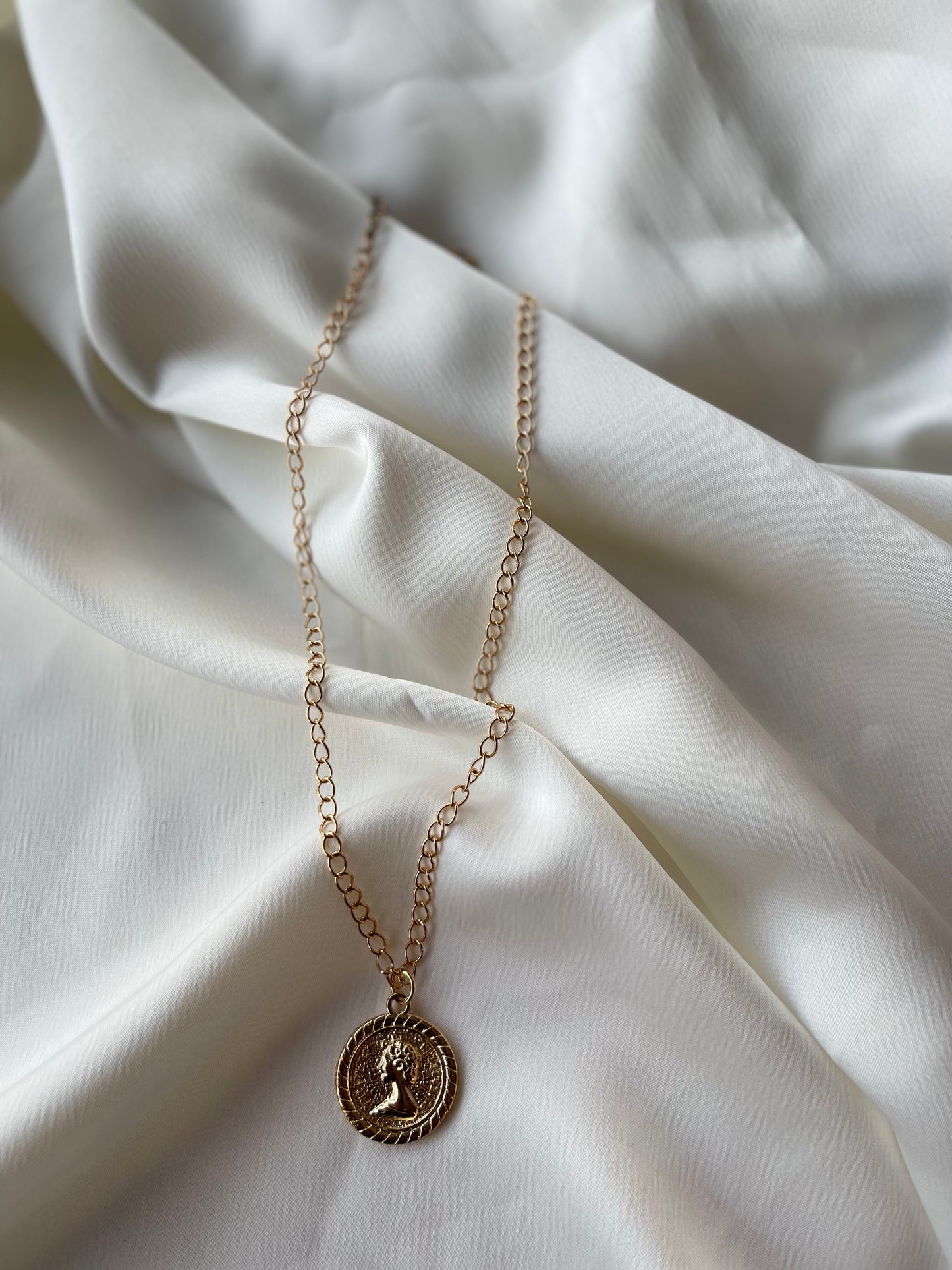 Royal Regent Coin Necklace