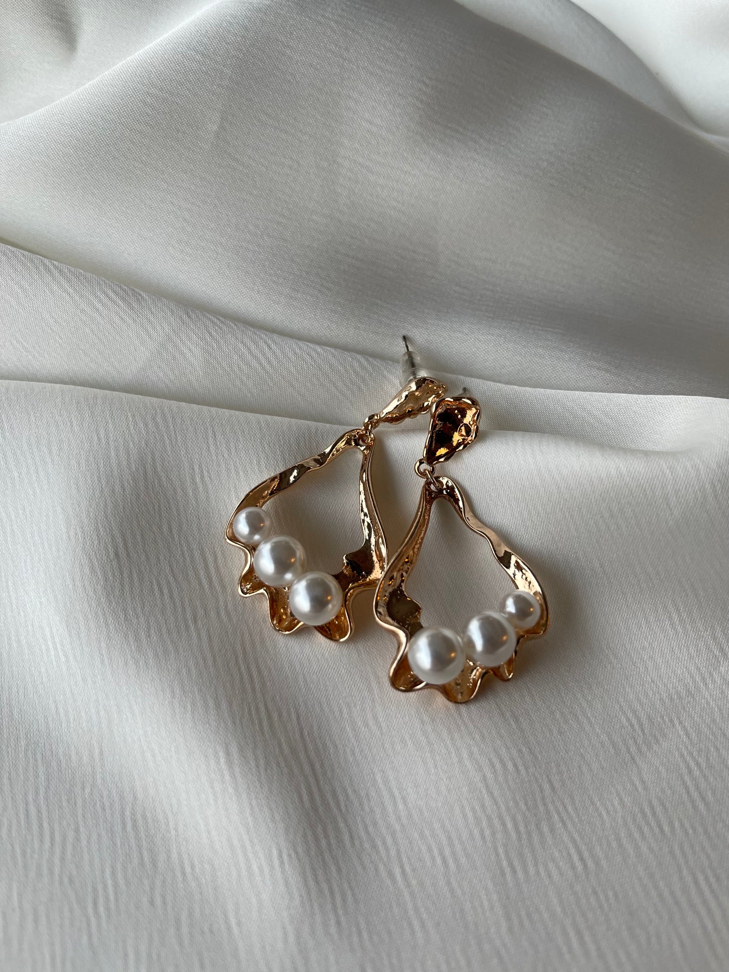 Golden Trinity 3D Pearl Earrings