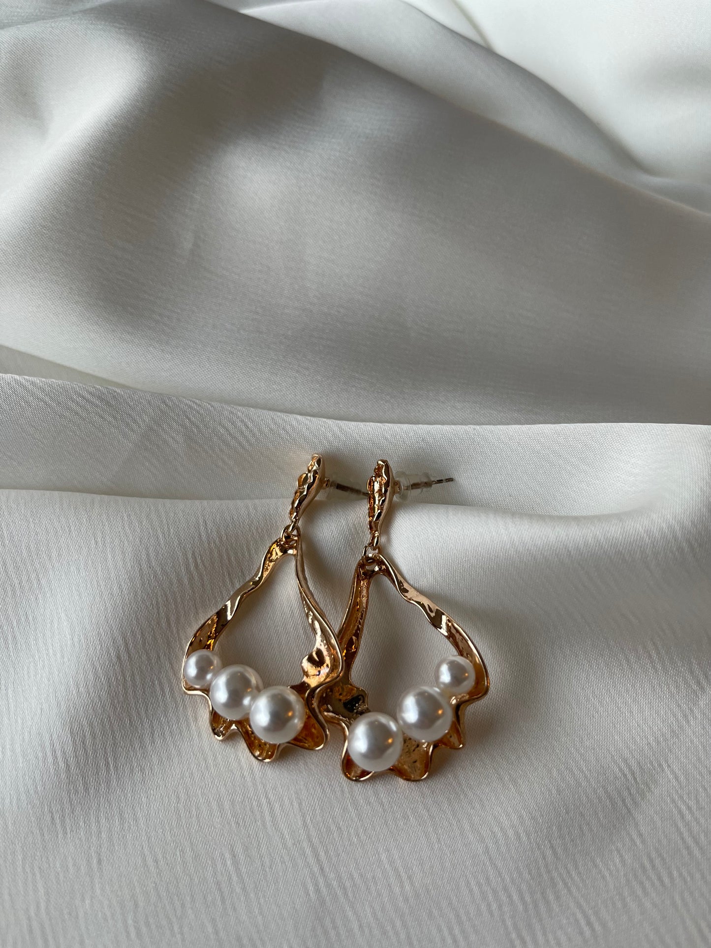 Golden Trinity 3D Pearl Earrings